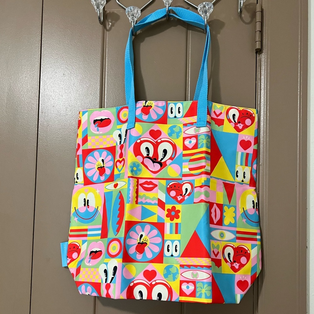 NEW 🌈Estée Lauder women totes🌈
